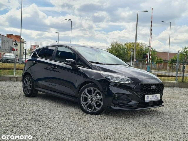 Форд Фієста 2022 у Європі на Automoto.ua Чорний Форд Фієста, об'ємом двигуна 1 л та пробігом 6 тис. км за 13293 $, фото 2 на Automoto.ua