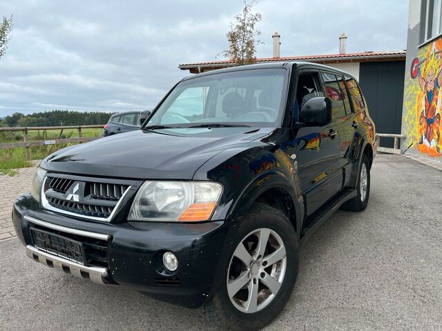 Міцубісі Паджеро 2006 у Європі на Automoto.ua Чорний Міцубісі Паджеро, об'ємом двигуна 0 л та пробігом 215 тис. км за 4199 $, фото 1 на Automoto.ua