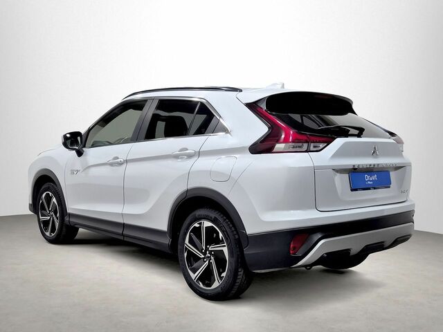 Міцубісі Eclipse Cross 2022 у Європі на Automoto.ua Білий Міцубісі Eclipse Cross, об'ємом двигуна 2.36 л та пробігом 62 тис. км за 25195 $, фото 1 на Automoto.ua