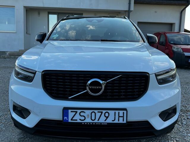 Вольво XC40, об'ємом двигуна 1.97 л та пробігом 166 тис. км за 27862 $, фото 3 на Automoto.ua