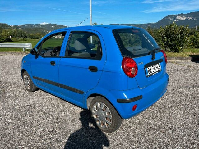 Шевроле Матиз 2006 в Европе на Automoto.ua Синий Шевроле Матиз, объемом двигателя 1 л и пробегом 176 тыс. км за 1999 $, фото 4 на Automoto.ua