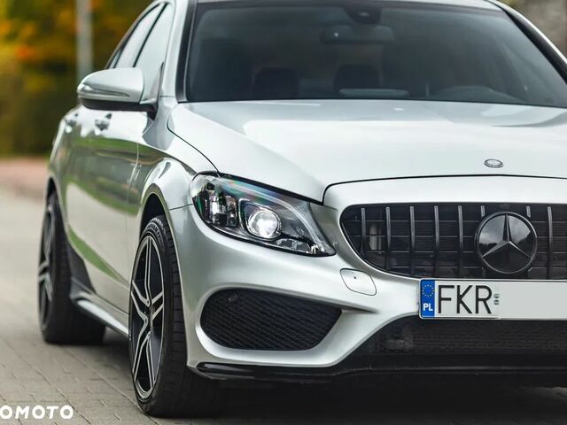 Мерседес Ц-Класс 2015 в Европе на Automoto.ua Серый Мерседес Ц-Класс, объемом двигателя 1 л и пробегом 136 тыс. км за 19347 $, фото 16 на Automoto.ua