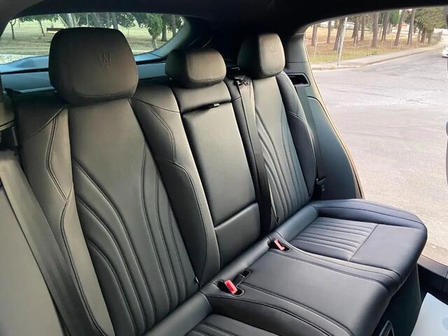 Мазераті Grecale 2025 у Європі на Automoto.ua Сірий Мазераті Grecale, об'ємом двигуна 2 л та пробігом 16 тис. км за 72344 $, фото 20 на Automoto.ua