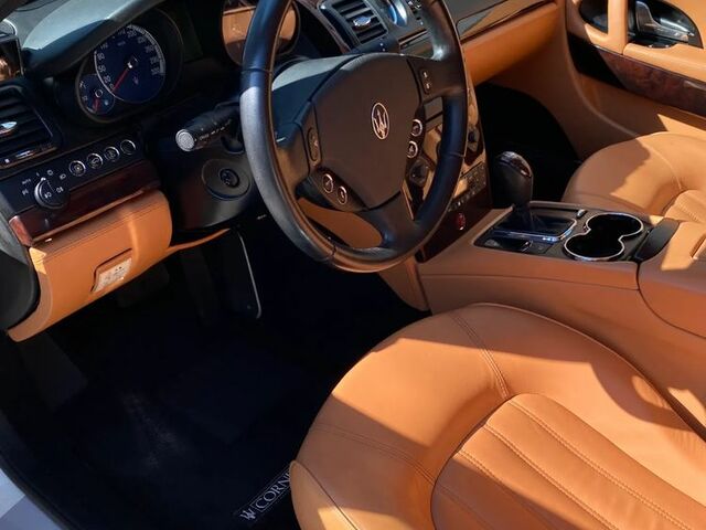 Мазераті Quattroporte, об'ємом двигуна 4.24 л та пробігом 21 тис. км за 31901 $, фото 15 на Automoto.ua