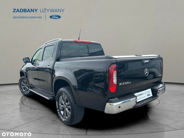Мерседес X-Class 2019 у Європі на Automoto.ua Чорний Мерседес X-Class, об'ємом двигуна 2.3 л та пробігом 102 тис. км за 33632 $, фото 5 на Automoto.ua