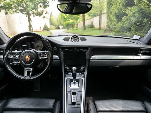 Сірий Порше 911, об'ємом двигуна 2.98 л та пробігом 83 тис. км за 118622 $, фото 4 на Automoto.ua