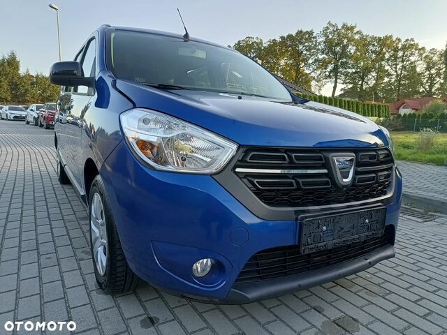 Дачия Лоджи 2022 в Европе на Automoto.ua Синий Дачия Лоджи, объемом двигателя 1 л и пробегом 47 тыс. км за 33900 $, фото 21 на Automoto.ua
