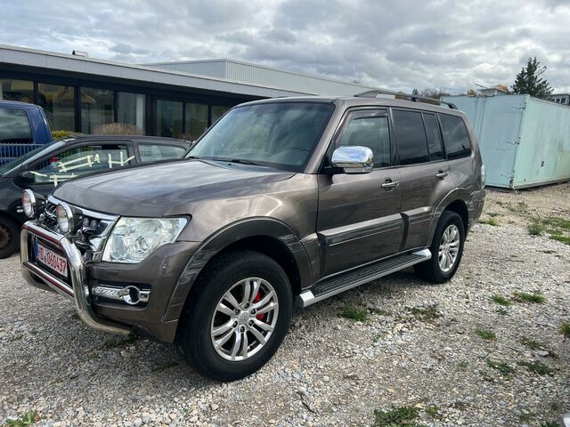 Мицубиси Паджеро 2017 в Европе на Automoto.ua Мицубиси Паджеро, объемом двигателя 3.2 л и пробегом 118 тыс. км за 16700 $, фото 1 на Automoto.ua