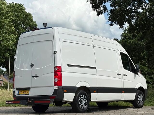 Фольксваген Крафтер 2015 в Европе на Automoto.ua Белый Фольксваген Крафтер, объемом двигателя 1.97 л и пробегом 255 тыс. км за 12448 $, фото 3 на Automoto.ua