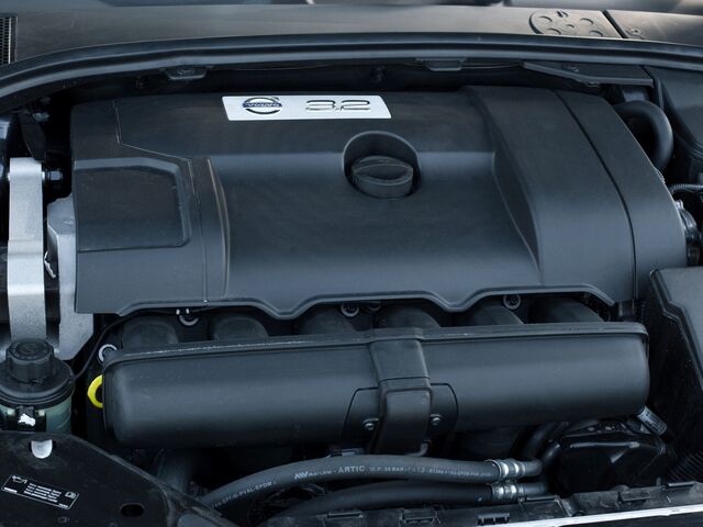Вольво S80, Седан 2006 - н.в. II 4.4 i V8 AWD