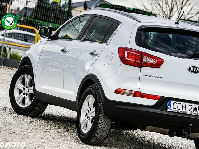 Киа Sportage, объемом двигателя 1.59 л и пробегом 193 тыс. км за 10043 $, фото 13 на Automoto.ua