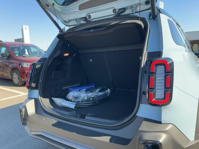 Рено R 4 2025 в Европе на Automoto.ua Синий Рено R 4, объемом двигателя 0 л и пробегом 195 тыс. км за 40845 $, фото 12 на Automoto.ua