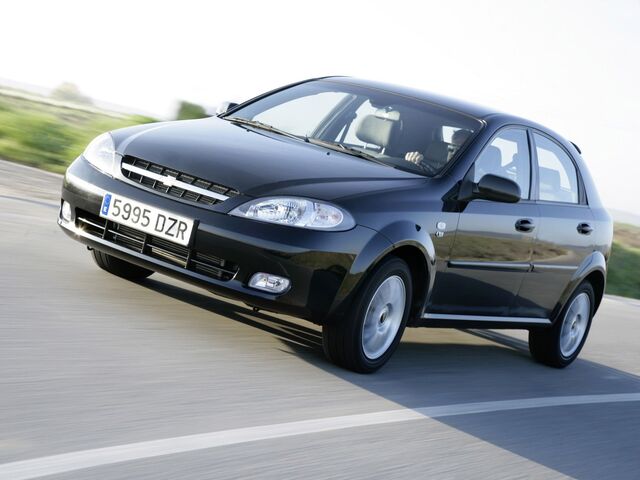 Шевроле Лачетті, Хетчбек 2004 - н.в. Hatchback 1.8 i 16V