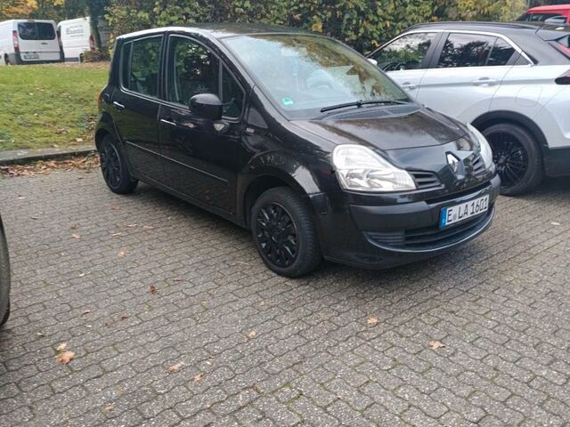 Рено Модус 2011 в Европе на Automoto.ua Черный Рено Модус, объемом двигателя 0 л и пробегом 119 тыс. км за 2600 $, фото 1 на Automoto.ua
