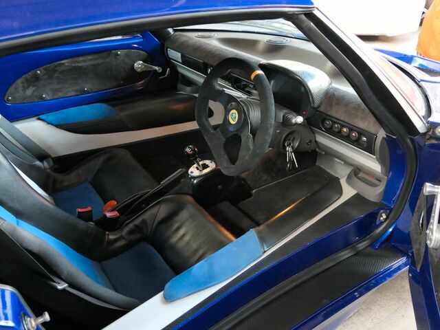 Синий Лотус Elise, объемом двигателя 1.8 л и пробегом 111 тыс. км за 25218 $, фото 10 на Automoto.ua