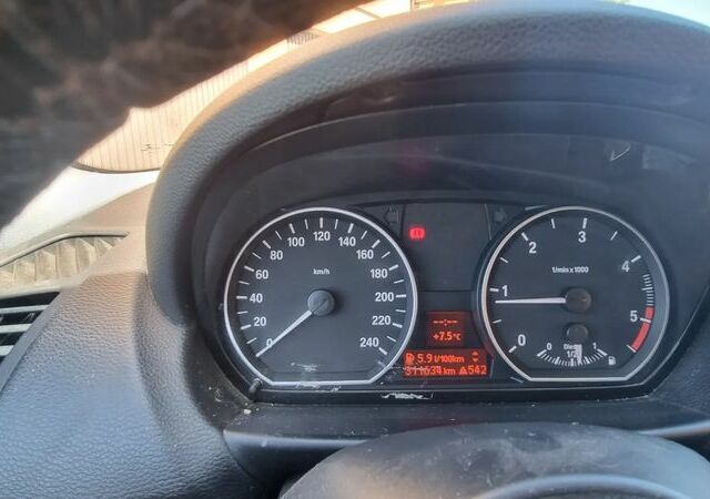 БМВ 1 Серія, об'ємом двигуна 2 л та пробігом 310 тис. км за 3888 $, фото 4 на Automoto.ua