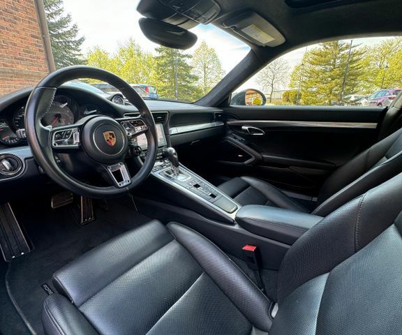 Сірий Порше 911, об'ємом двигуна 2.98 л та пробігом 88 тис. км за 97826 $, фото 9 на Automoto.ua