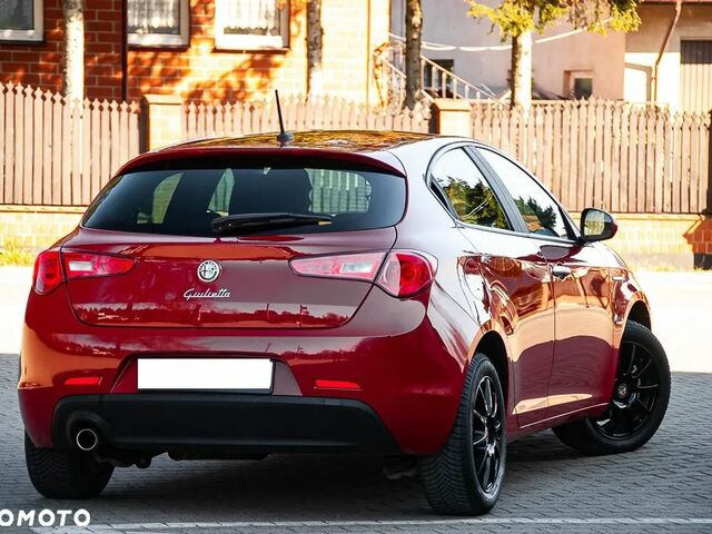 Альфа Ромео Giulietta, об'ємом двигуна 1.37 л та пробігом 156 тис. км за 7106 $, фото 6 на Automoto.ua