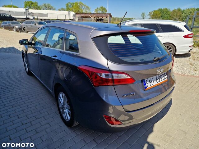 Хендай i30, объемом двигателя 1.59 л и пробегом 184 тыс. км за 6890 $, фото 8 на Automoto.ua