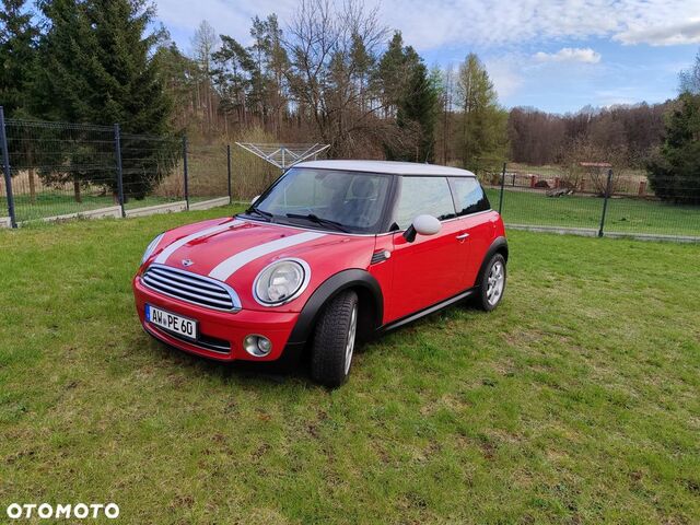 Міні Cooper, об'ємом двигуна 1.6 л та пробігом 265 тис. км за 2268 $, фото 1 на Automoto.ua