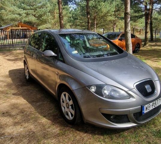 Сеат Алтеа, объемом двигателя 1.98 л и пробегом 234 тыс. км за 1706 $, фото 2 на Automoto.ua