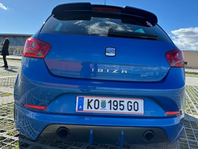 Синій Сеат Ibiza, об'ємом двигуна 1.2 л та пробігом 70 тис. км за 8098 $, фото 7 на Automoto.ua