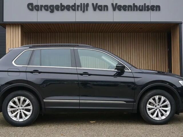 Фольксваген Тігуан 2017 у Європі на Automoto.ua Чорний Фольксваген Тігуан, об'ємом двигуна 1.4 л та пробігом 78 тис. км за 28647 $, фото 2 на Automoto.ua