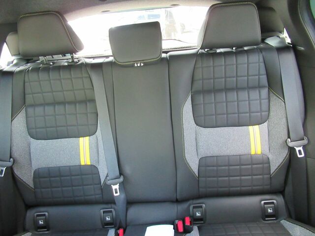 Рено R 4 2025 в Европе на Automoto.ua Зеленый Рено R 4, объемом двигателя 0 л и пробегом 2 тыс. км за 44111 $, фото 10 на Automoto.ua