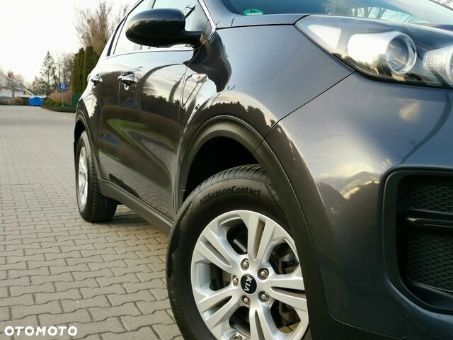 Кіа Sportage, об'ємом двигуна 1.59 л та пробігом 188 тис. км за 12959 $, фото 7 на Automoto.ua