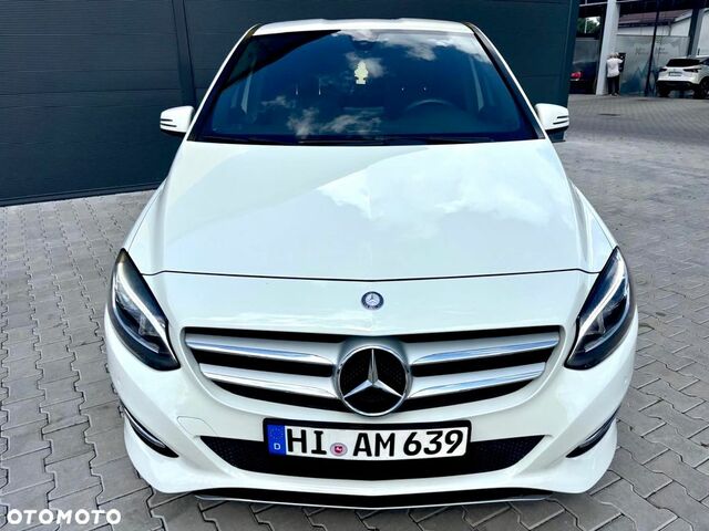 Мерседес Б-класс 2017 в Европе на Automoto.ua Белый Мерседес Б-класс, объемом двигателя 1 л и пробегом 204 тыс. км за 14020 $, фото 7 на Automoto.ua