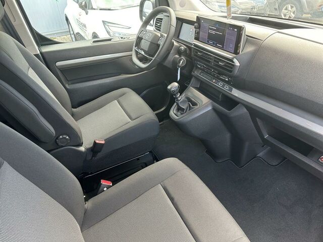 Тойота Proace Verso 2025 в Европе на Automoto.ua Тойота Proace Verso, объемом двигателя 2 л и пробегом 50 тыс. км за 41777 $, фото 7 на Automoto.ua