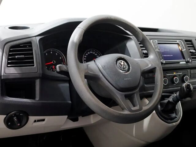 Фольксваген Transporter T6 2019 у Європі на Automoto.ua Білий Фольксваген Transporter T6, об'ємом двигуна 1.98 л та пробігом 92 тис. км за 32374 $, фото 12 на Automoto.ua