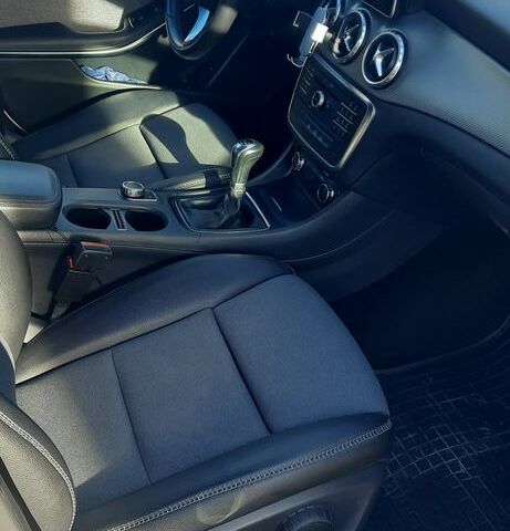 Мерседес ГЛА-Клас 2016 у Європі на Automoto.ua Білий Мерседес ГЛА-Клас, об'ємом двигуна 1 л та пробігом 146 тис. км за 15182 $, фото 9 на Automoto.ua
