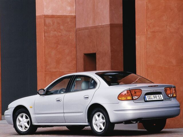 Шевроле Алеро, Седан 1999 - н.в. 2.4 i 16V