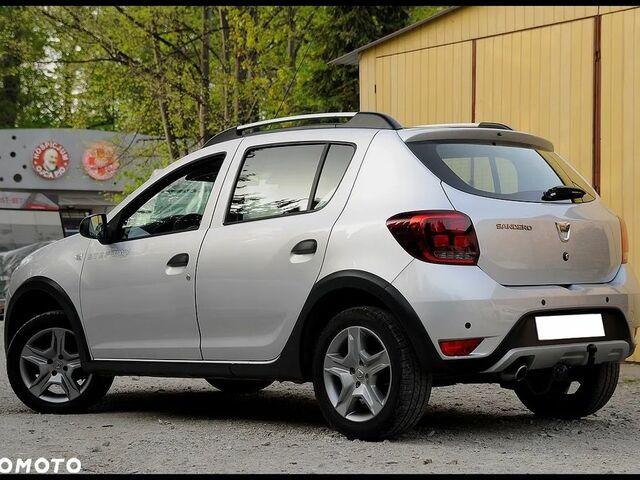 Дачія Sandero StepWay, об'ємом двигуна 0.9 л та пробігом 45 тис. км за 7192 $, фото 2 на Automoto.ua