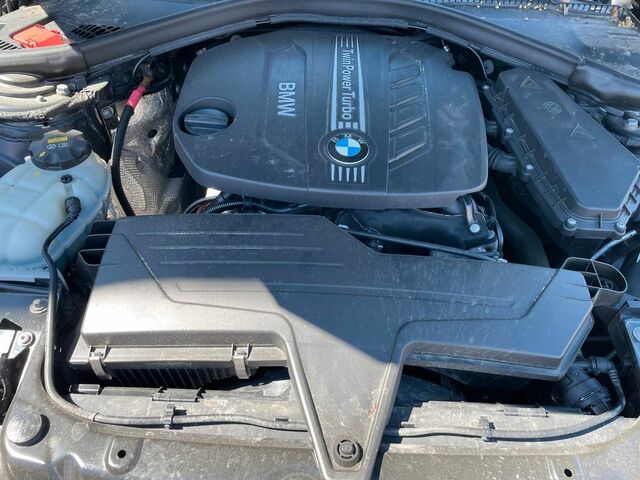 Серый БМВ 420, объемом двигателя 2 л и пробегом 175 тыс. км за 21421 $, фото 8 на Automoto.ua