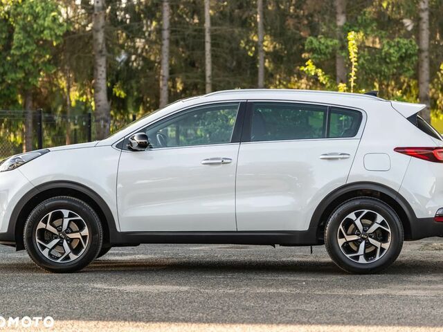 Кіа Sportage, об'ємом двигуна 1.59 л та пробігом 104 тис. км за 17862 $, фото 9 на Automoto.ua