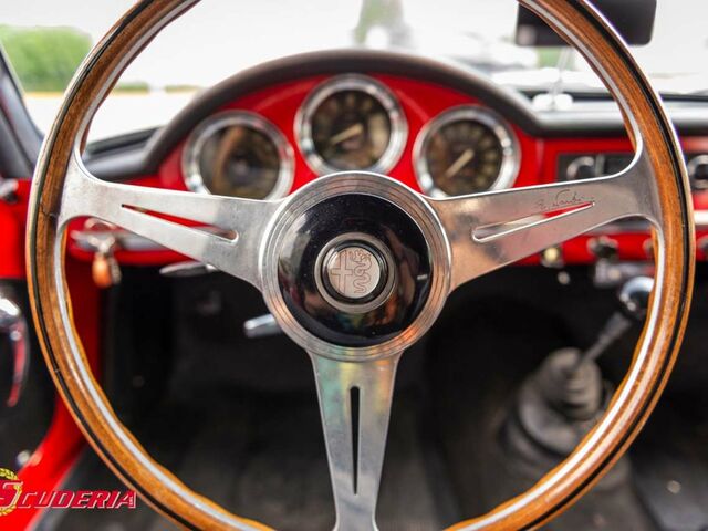 Червоний Альфа Ромео Giulietta, об'ємом двигуна 1.29 л та пробігом 1 тис. км за 81788 $, фото 9 на Automoto.ua