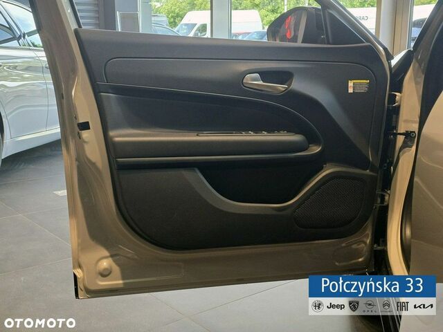 Альфа Ромео Джуниор 2024 в Европе на Automoto.ua Серый Альфа Ромео Джуниор, объемом двигателя 1 л и пробегом 7 тыс. км за 32177 $, фото 11 на Automoto.ua