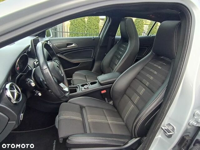 Мерседес ГЛА-Класс 2019 в Европе на Automoto.ua Серый Мерседес ГЛА-Класс, объемом двигателя 1 л и пробегом 88 тыс. км за 20218 $, фото 10 на Automoto.ua