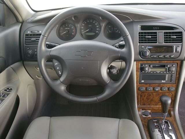 Шевроле Еванда, Седан 2004 - 2006 2.0 i 16V AT (131 Hp)