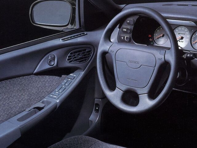 Дэу Эсперо, Седан 1995 - 1999 1.5 i 16V (90)