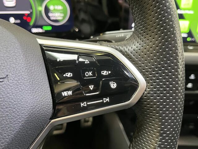 Фольксваген Golf GTE 2022 в Европе на Automoto.ua Черный Фольксваген Golf GTE, объемом двигателя 1.4 л и пробегом 50 тыс. км за 32598 $, фото 13 на Automoto.ua