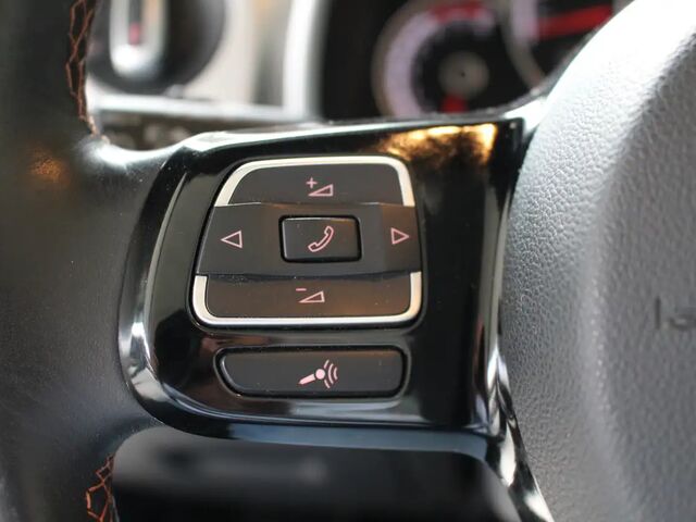 Фольксваген Бітл 2015 у Європі на Automoto.ua Чорний Фольксваген Бітл, об'ємом двигуна 1.2 л та пробігом 114 тис. км за 18081 $, фото 12 на Automoto.ua