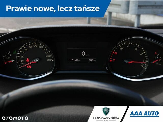 Пежо 308, об'ємом двигуна 1.2 л та пробігом 133 тис. км за 7991 $, фото 11 на Automoto.ua