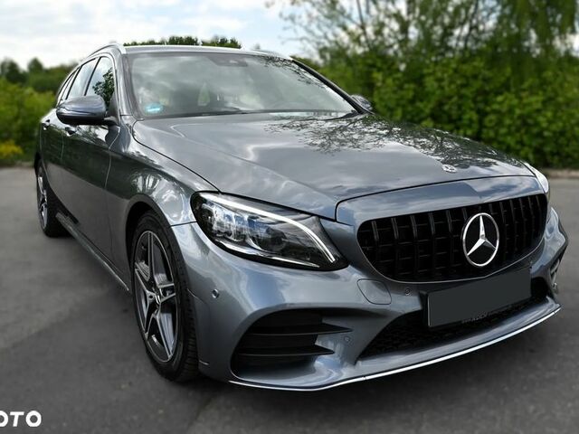 Мерседес Ц-Класс 2019 в Европе на Automoto.ua Серый Мерседес Ц-Класс, объемом двигателя 1 л и пробегом 150 тыс. км за 99900 $, фото 9 на Automoto.ua