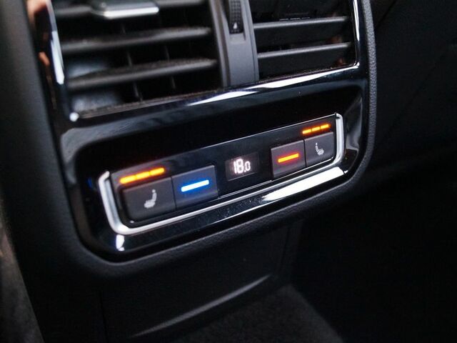 Фольксваген Arteon 2021 у Європі на Automoto.ua Сірий Фольксваген Arteon, об'ємом двигуна 1.4 л та пробігом 197 тис. км за 23835 $, фото 18 на Automoto.ua