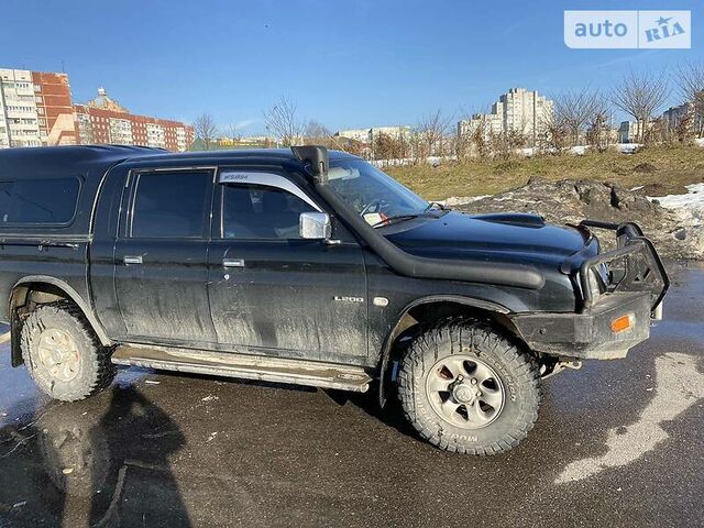 Міцубісі Л 200, Пікап 2004 - 2006 Double Cab 2.5 TD 4WD