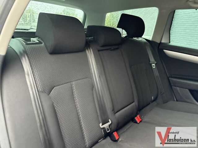 Фольксваген Пассат Варіант 2012 у Європі на Automoto.ua Сірий Фольксваген Пассат Варіант, об'ємом двигуна 1.6 л та пробігом 374 тис. км за 5258 $, фото 15 на Automoto.ua