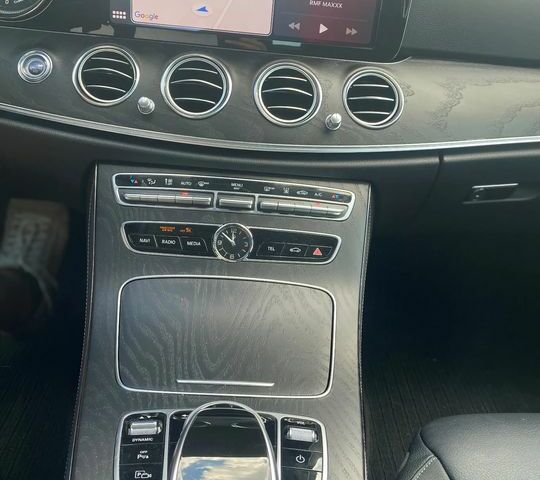 Мерседес Е-Класс 2018 в Европе на Automoto.ua Мерседес Е-Класс, объемом двигателя 1.99 л и пробегом 76 тыс. км за 107010 $, фото 4 на Automoto.ua